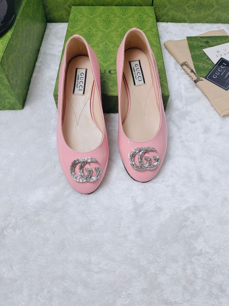 Gucci Flat Shoes